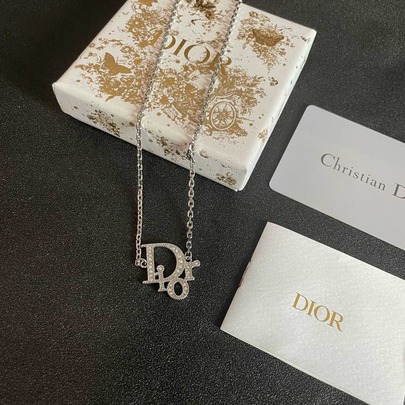 Dior Necklace 05yxs27